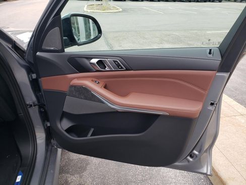 New 2026 BMW X5 xDrive50e image 18