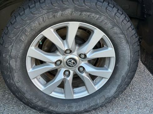 Certified 2019 Toyota Land Cruiser image 13