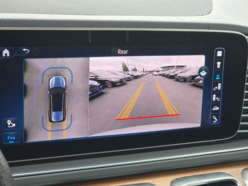 Used 2024 Mercedes-Benz GLS 450 4MATIC image 48