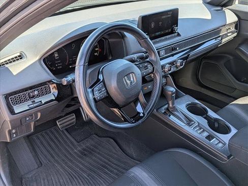 Used 2023 Honda Civic Sport image 9