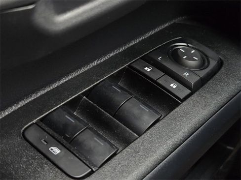 Certified 2025 Toyota 4Runner TRD Off-Road image 28