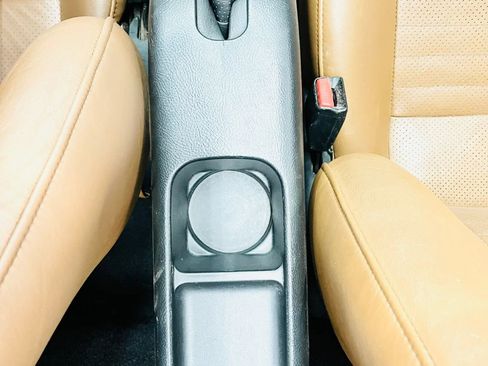 Used 2002 Toyota MR2 image 29