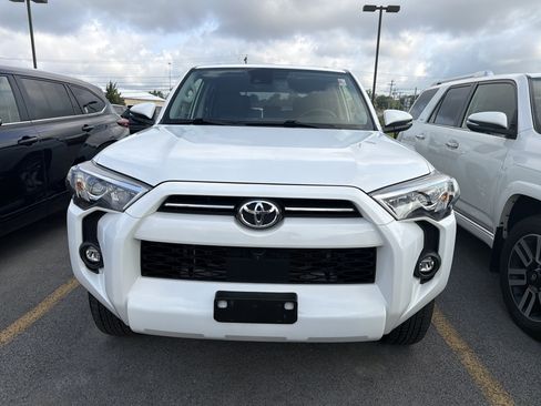 Used 2024 Toyota 4Runner SR5 Premium w/ Moonroof Package AWD/4WD image 3
