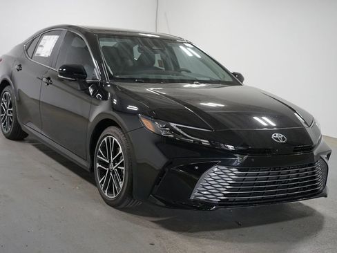 New 2026 Toyota Camry XLE FWD image 3