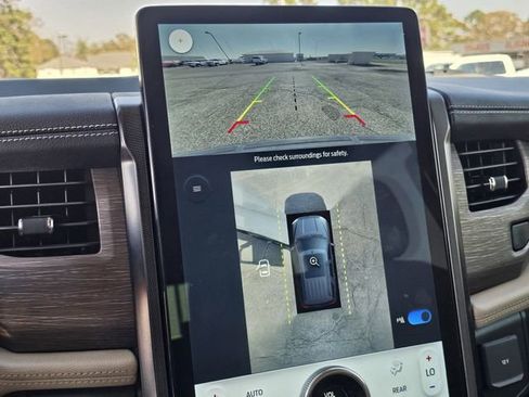 Certified 2022 Ford Expedition Limited image 12