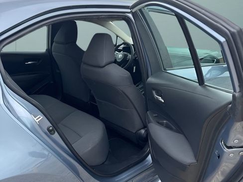 Used 2021 Toyota Corolla LE FWD image 17