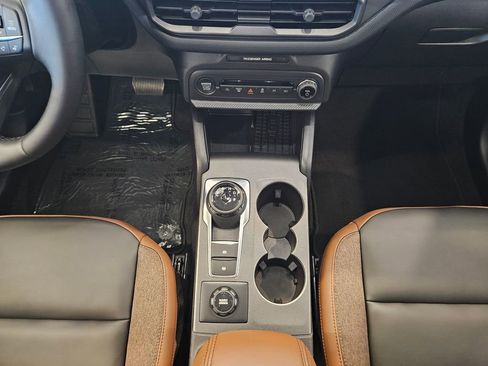 Used 2025 Ford Bronco Sport Outer Banks w/ Outer Banks Tech Package+ AWD/4WD image 19