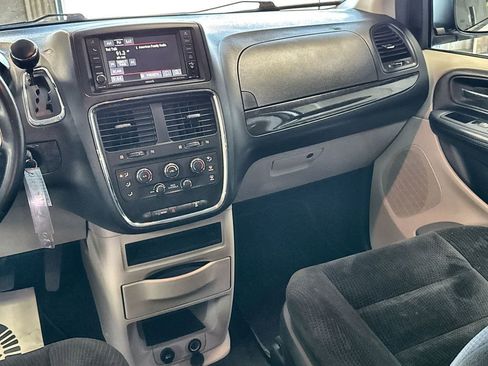 Used 2017 Dodge Grand Caravan SE w/ Power Window Group image 26