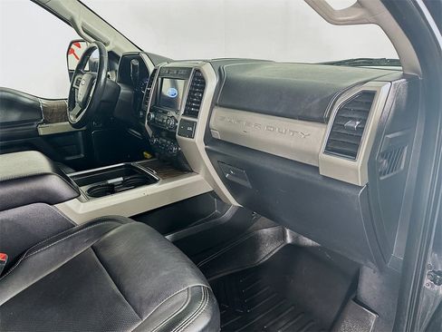 Used 2019 Ford F350 Lariat w/ Lariat Ultimate Package image 31