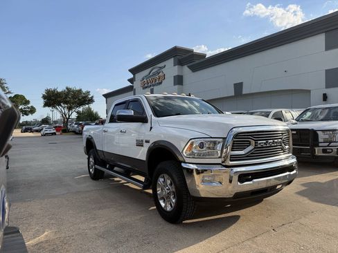 Used 2018 RAM 2500 Laramie w/ Convenience Group AWD/4WD image 44