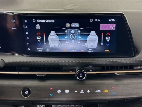 Used 2023 Nissan Ariya FWD image 24