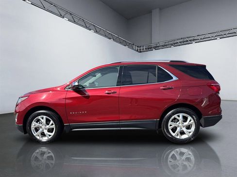 Used 2020 Chevrolet Equinox Premier image 2