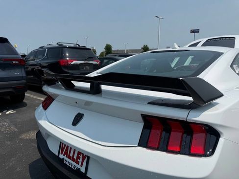 New 2026 Ford Mustang Dark Horse w/ Dark Horse Handlin Package RWD image 36