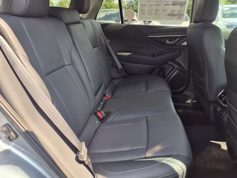 New 2025 Subaru Outback Limited image 6