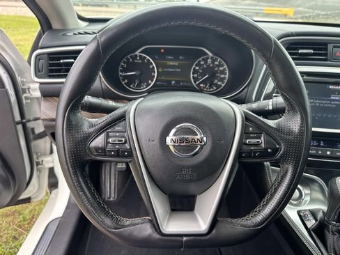 Used 2016 Nissan Maxima Platinum FWD image 20