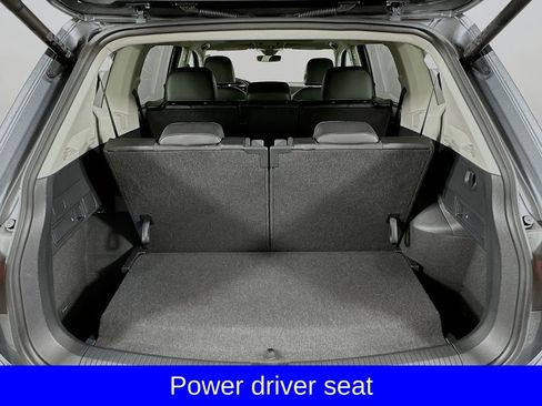 Used 2024 Volkswagen Tiguan SE w/ Panoramic Sunroof Package image 27