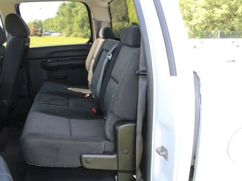 Used 2013 Chevrolet Silverado 2500 LT image 25