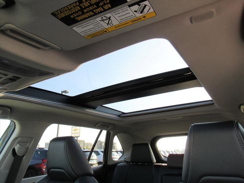 Used 2024 Toyota RAV4 Limited image 28