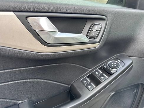 Used 2021 Ford Escape SEL AWD/4WD image 14