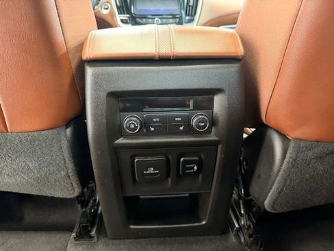 Used 2018 Chevrolet Traverse High Country AWD/4WD image 20