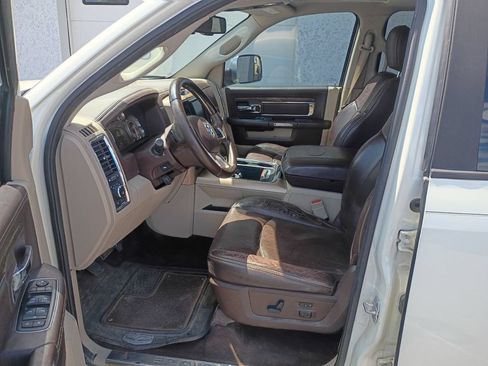 Used 2016 RAM 1500 Laramie Longhorn w/ Convenience Group AWD/4WD image 10