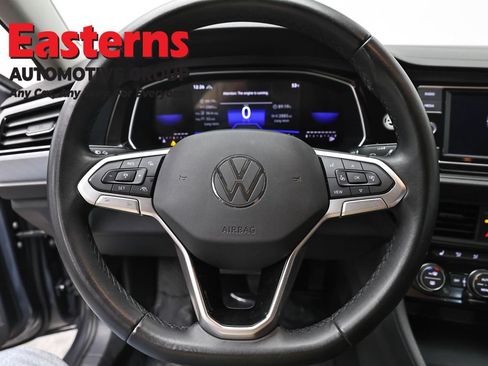 Used 2024 Volkswagen Jetta SE FWD image 20