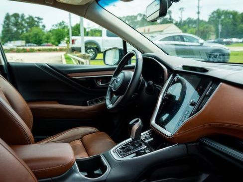 Used 2020 Subaru Outback Touring w/ Popular Package #2 AWD/4WD image 23