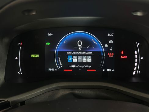 Used 2025 Toyota Camry LE image 17