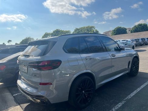 Certified 2025 BMW X5 sDrive40i w/ M Sport Package RWD image 3