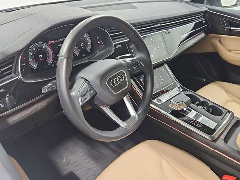 Used 2023 Audi Q8 Prestige AWD/4WD image 5