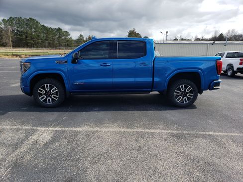 Used 2022 GMC Sierra 1500 AT4 w/ AT4 Premium Package image 6