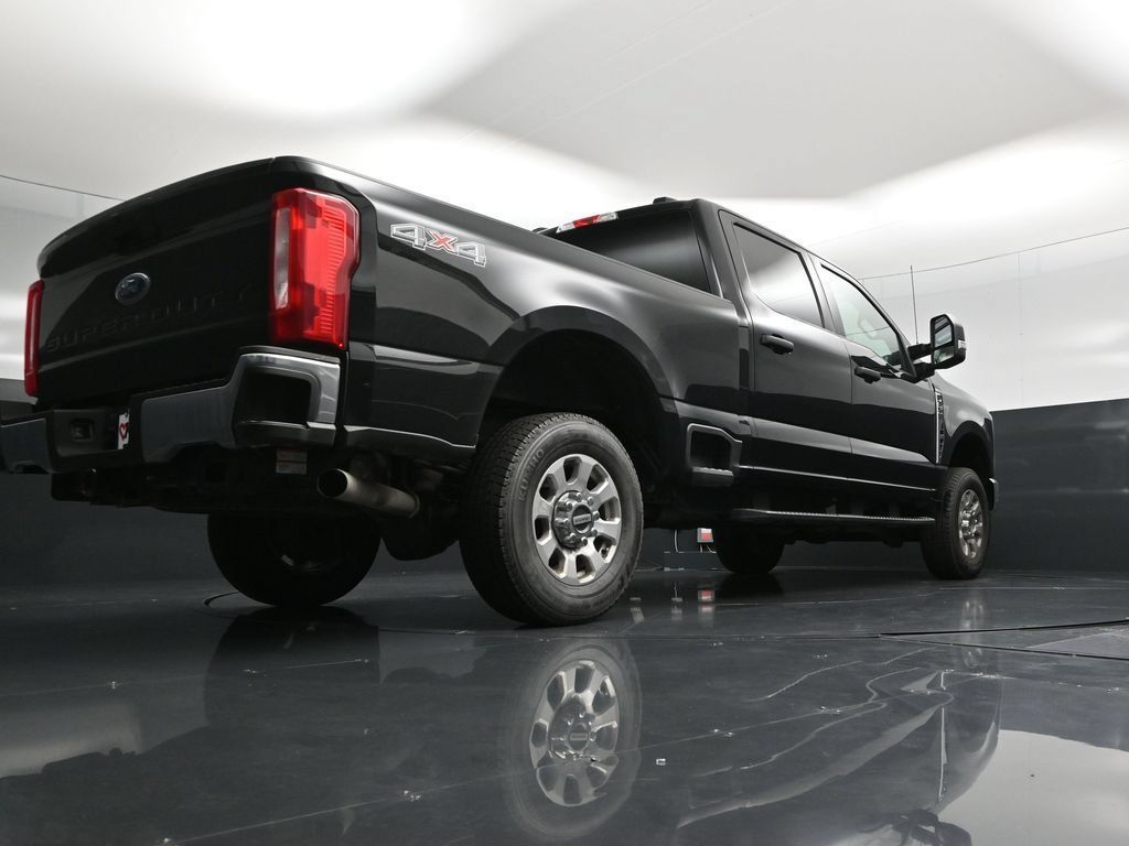 Used 2024 Ford F350 XLT AWD/4WD image 43