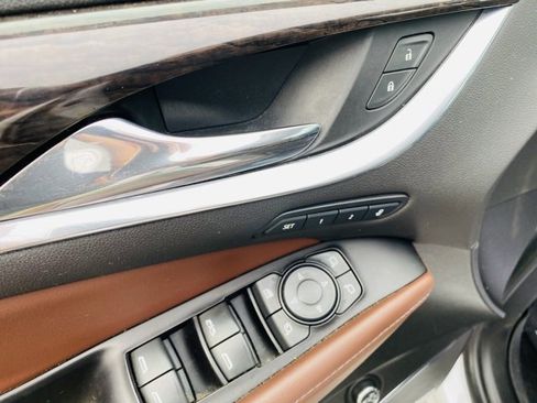 Used 2019 Buick Enclave Avenir w/ Avenir Technology Package image 28