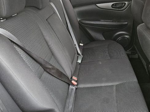 Used 2019 Nissan Rogue Sport S image 22