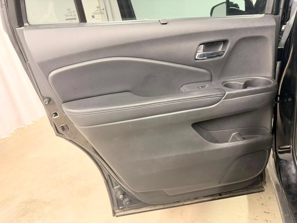 Used 2020 Honda Pilot Touring image 34