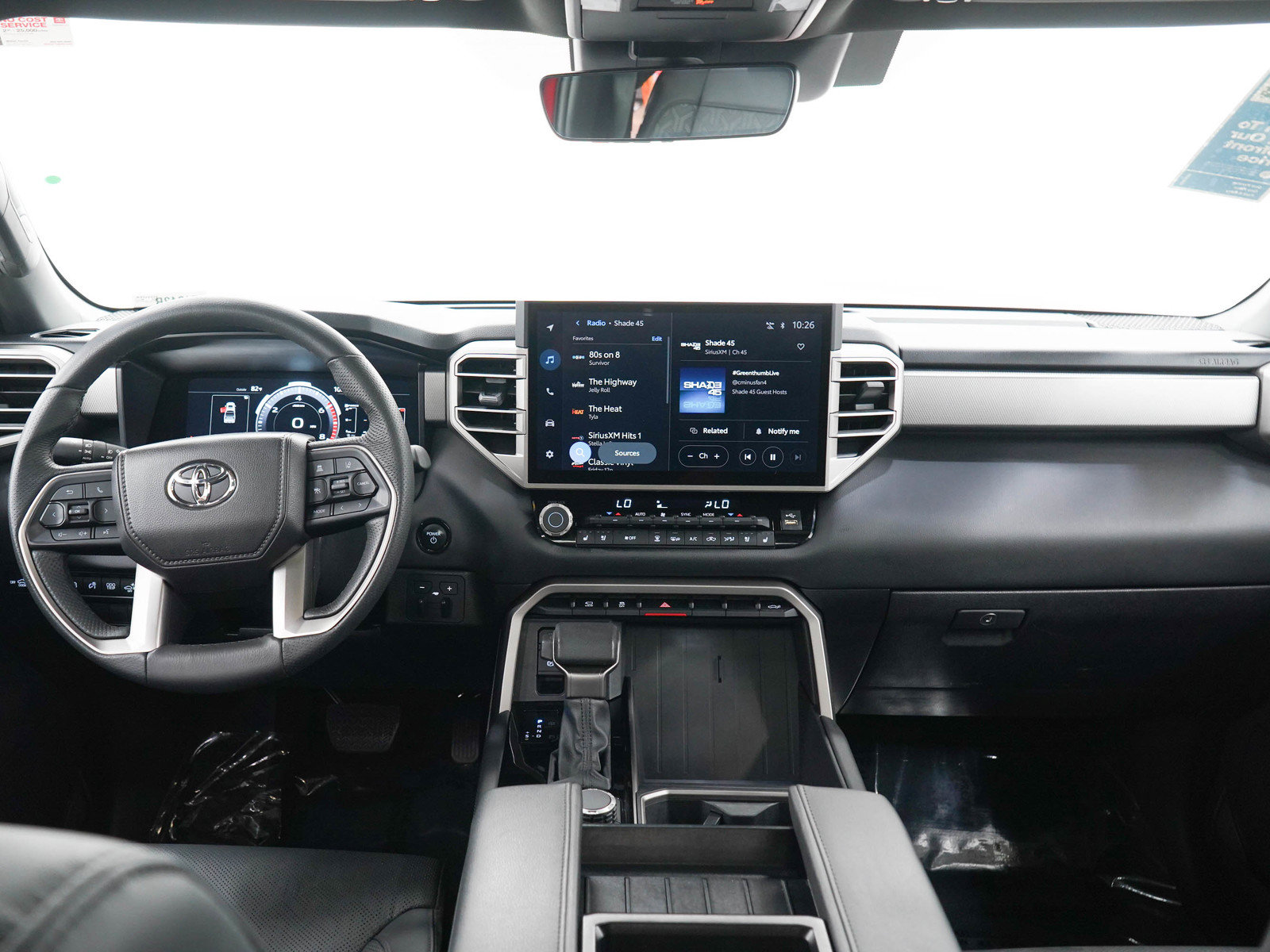 Used 2025 Toyota Tundra Limited AWD/4WD image 16