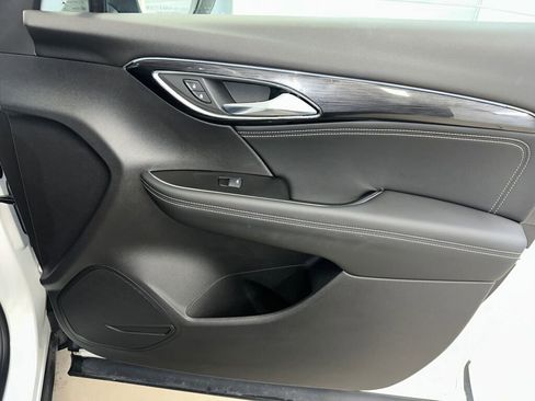 Certified 2023 Buick Envision Preferred w/ Sport Touring Package image 32