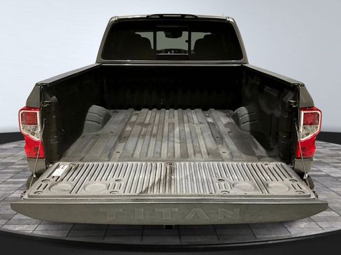 Used 2021 Nissan Titan S w/ S Utility Package image 7