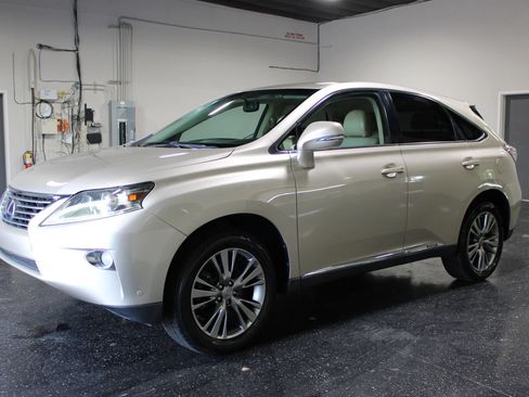 Used 2013 Lexus RX 450h FWD w/ Navigation Pkg image 6