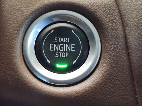 Used 2021 Chevrolet Tahoe High Country w/ Premium Package image 20