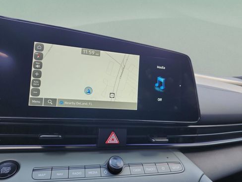 New 2026 Hyundai Elantra Limited FWD image 27