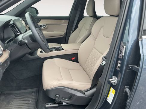 New 2026 Volvo XC90 B6 Plus w/ Protection Package Premier AWD/4WD image 9