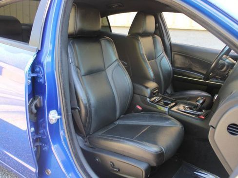 Used 2021 Dodge Charger SXT w/ Leather Interior Group RWD image 9