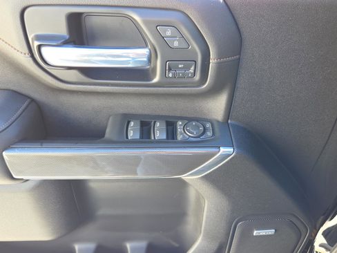 Used 2023 GMC Sierra 2500 AT4 w/ AT4 Premium Plus Package image 28