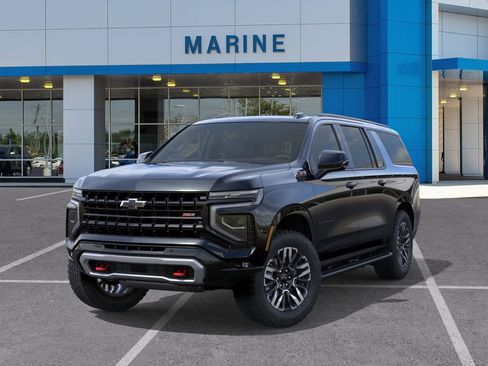 New 2026 Chevrolet Suburban Z71 w/ Comfort Package AWD/4WD image 6