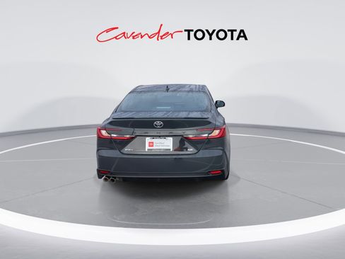 Used 2026 Toyota Camry SE image 7