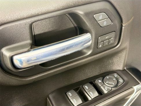 Used 2019 GMC Sierra 1500 AT4 image 17