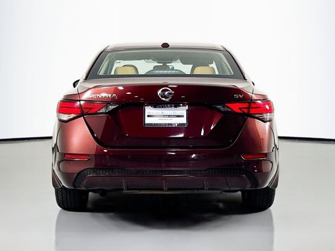Used 2021 Nissan Sentra SV w/ SV Premium Package FWD image 4