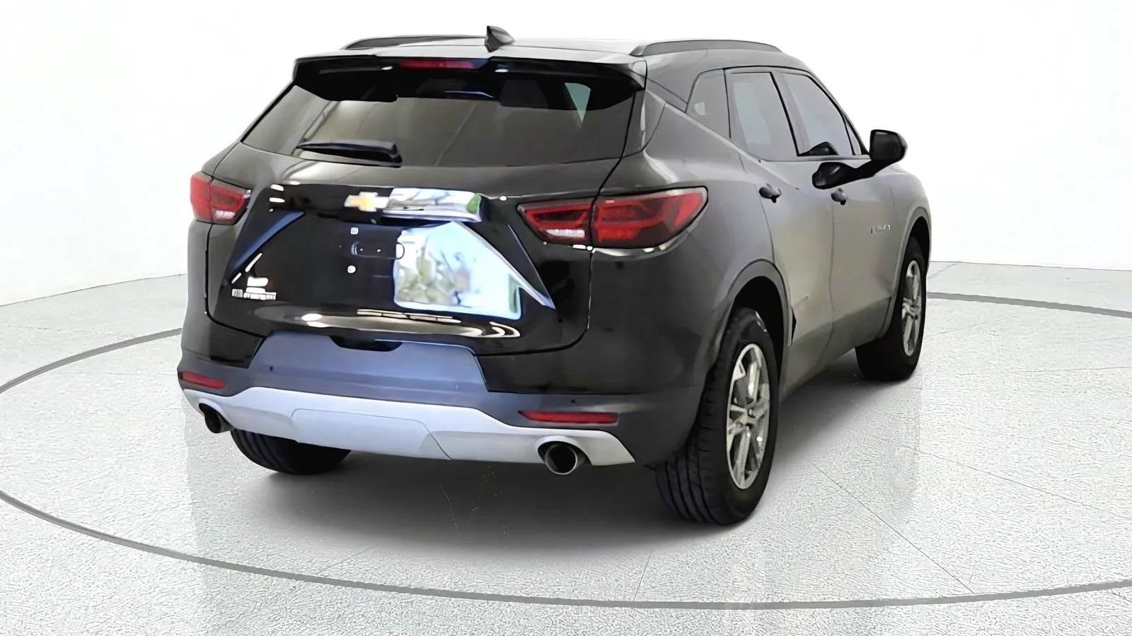 Used 2024 Chevrolet Blazer LT w/ Convenience Package FWD image 8