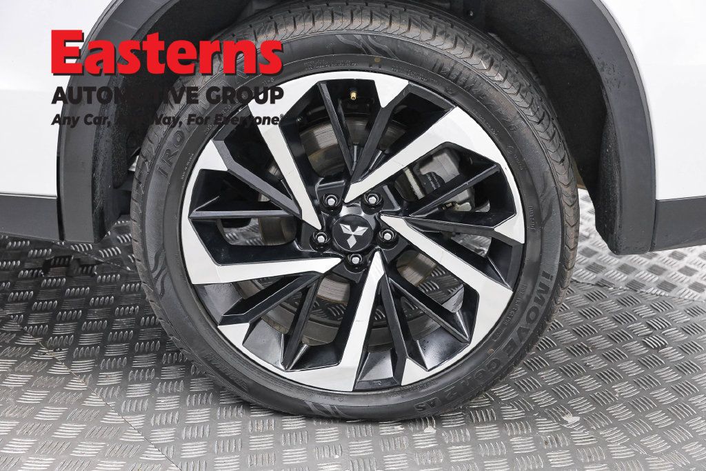 Used 2024 Mitsubishi Outlander SE FWD image 35